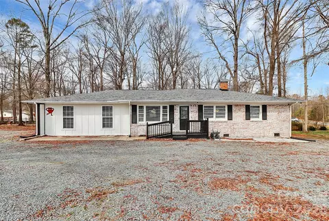 2015 Overhill Dr, Monroe, NC 28110