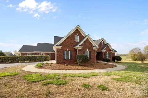419 Old Dutch W Rd W, Indian Trail, NC 28079