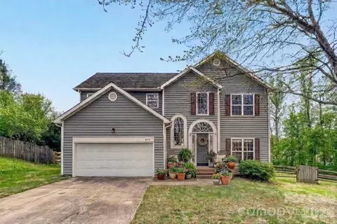 4700 Lone Tree Ct, Charlotte, NC 28269
