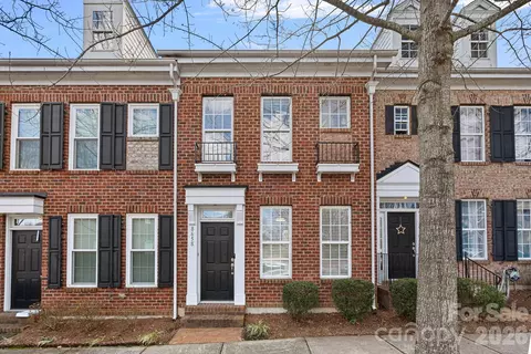 8658 Beaver Creek Dr, Charlotte, NC 28269