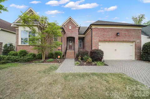 16408 Cozy Cove Rd, Charlotte, NC 28278