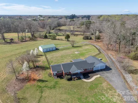 1574 Us 221a Hwy, Forest City, NC 28043