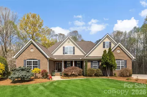 620 Garden Hill Ct, Rock Hill, SC 29732