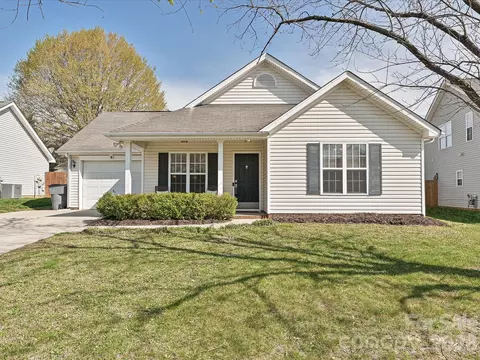 1821 Conifer Cir, Charlotte, NC 28213