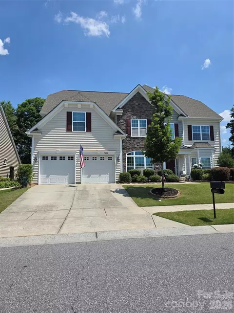 9202 Perseverance Dr, Harrisburg, NC 28075