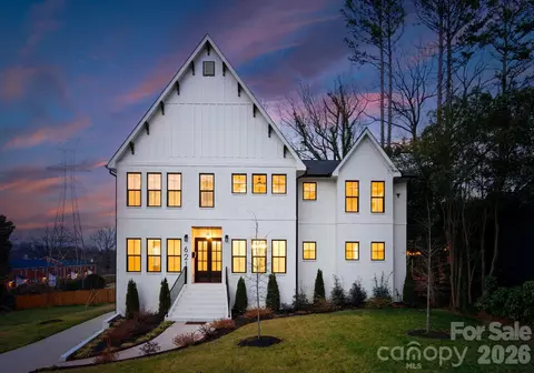 621 Poindexter Dr, Charlotte, NC 28209