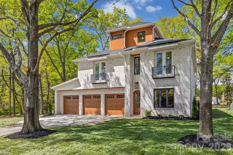 7105 Essington Dr, Charlotte, NC 28270