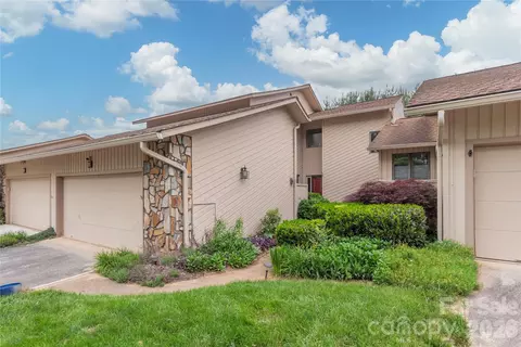 111 Clubwood Ct, Asheville, NC 28803