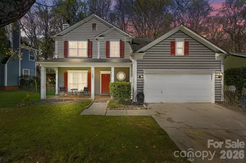 8701 Kirkley Glen Ln, Charlotte, NC 28215