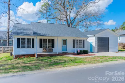 110 Franklin Ave, Kannapolis, NC 28081