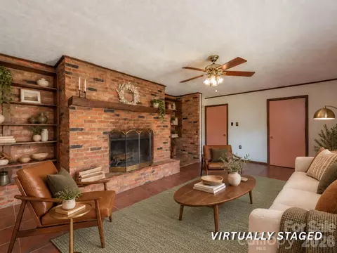 118 Richard Ln, Black Mountain, NC 28711