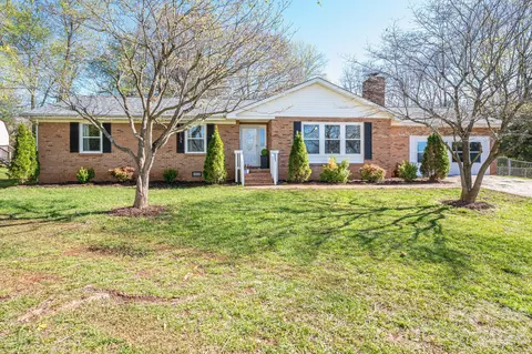 4804 Cedar Ct, Gastonia, NC 28056