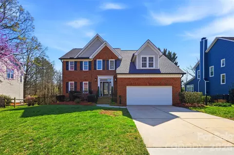 1108 Foxfield Rd, Waxhaw, NC 28173