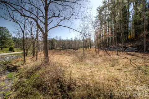 9999 Kanuga Lake Rd, Hendersonville, NC 28739