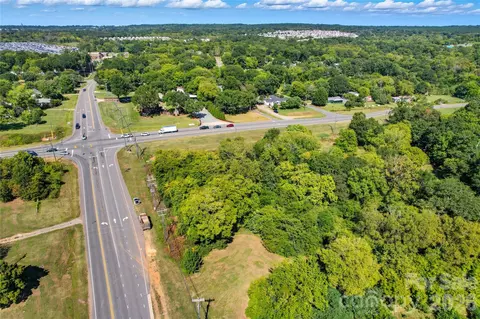 3455 Roberta Rd, Concord, NC 28027 photo 4