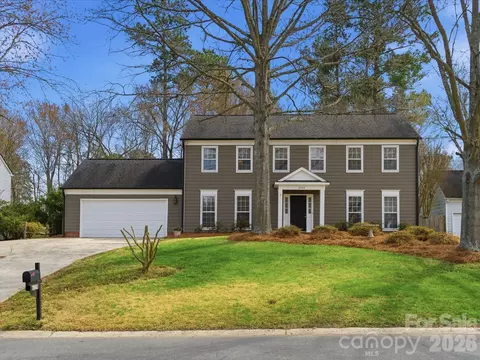 6329 Bevington Pl, Charlotte, NC 28277