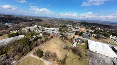 1033 W Main St, Forest City, NC 28043