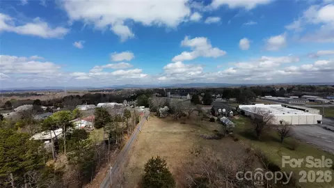 1033 W Main St, Forest City, NC 28043
