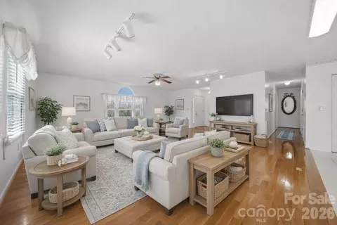 4716 Bert Huffman Dr, Granite Falls, NC 28630