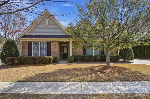 150 Black Mountain Dr, Fort Mill, SC 29708