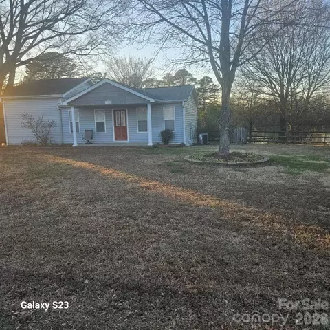 2119 Lakeview Ln, Charlotte, NC 28214