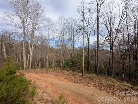 4960 Singleton Dr, Morganton, NC 28655 photo 7
