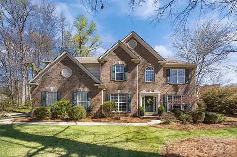 10833 Kenderly Ct, Charlotte, NC 28277