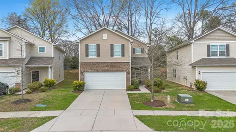 7019 Thornrose Dr, Charlotte, NC 28210