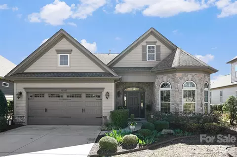15523 Lake Ridge Rd, Charlotte, NC 28278