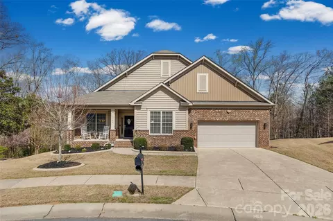 14604 Brannock Hills Dr, Charlotte, NC 28278