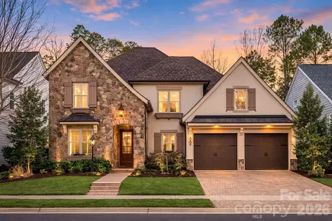 5208 Loma Linda Ln, Charlotte, NC 28270
