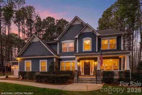 1525 Springfield Dr, Waxhaw, NC 28173