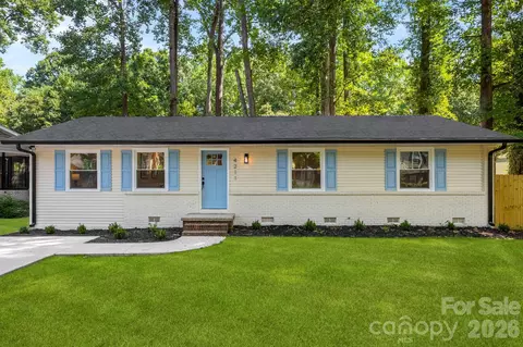 4211 Dunwoody Dr, Charlotte, NC 28215