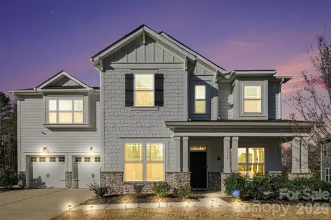 7116 Glenroe Dr, Huntersville, NC 28078