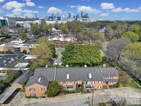 1012 Queens B Rd #B, Charlotte, NC 28207