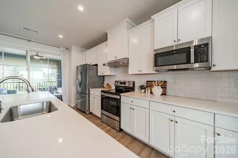 963 Portrush Ln, Tega Cay, SC 29708 photo 13