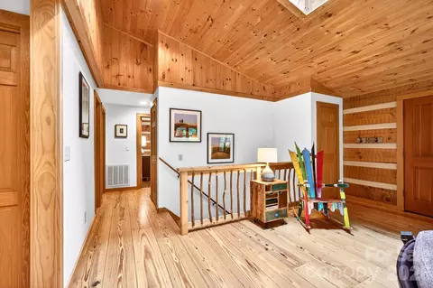 Entry Way - 14 Weeping Cherry Forest Rd, Fairview, NC 28730 photo 2 of 2