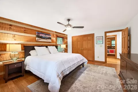 Bedroom - 14 Weeping Cherry Forest Rd, Fairview, NC 28730 photo 2 of 5