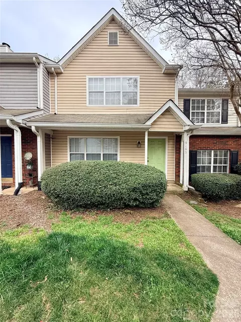 9162 Exbury Ct, Charlotte, NC 28269