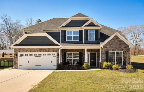 2929 Fernley Ct, High Point, NC 27262