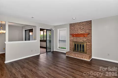 7302 Winery Ln, Charlotte, NC 28227