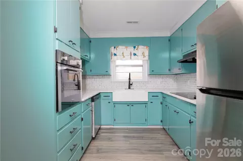 Kitchen - 286 Valley Rd, Hickory, NC 28601 photo 1 of 3