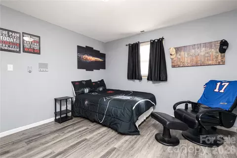 Bedroom - 286 Valley Rd, Hickory, NC 28601 photo 2 of 7