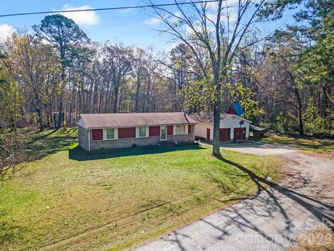 104 Louise Dr, Stanley, NC 28164