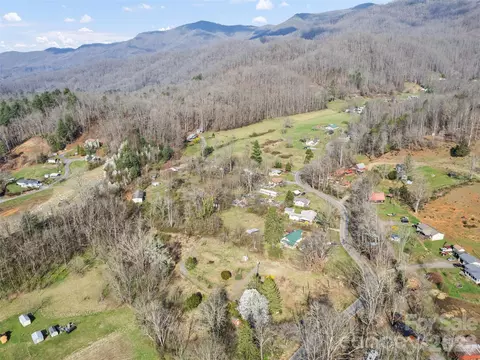 72 Topeka Dr, Sylva, NC 28779 photo 7