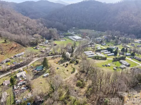 72 Topeka Dr, Sylva, NC 28779 photo 5