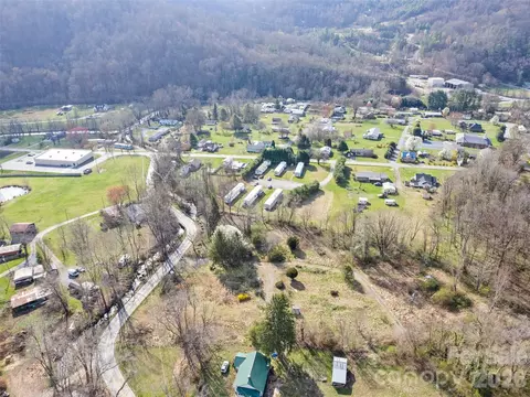 72 Topeka Dr, Sylva, NC 28779 photo 6