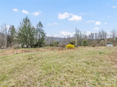 72 Topeka Dr, Sylva, NC 28779 photo 12