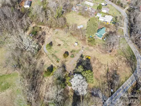 72 Topeka Dr, Sylva, NC 28779 photo 8