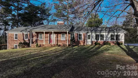 1629 Nc 126 Rd, Morganton, NC 28655